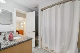 2718 NW 39th Dr, Gainesville, FL 32606 - Photo 10