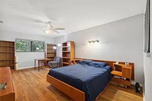 2718 NW 39th Dr, Gainesville, FL 32606 - Photo 2