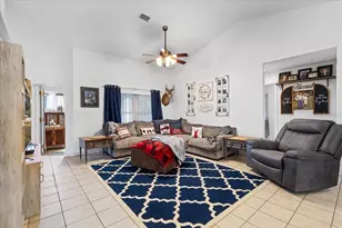 5351 NW 137th Ln, Chiefland, FL 32626 - Photo 2