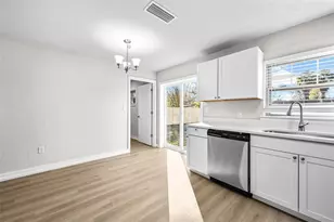 1909 SE 14th Ave, Gainesville, FL 32641 - Photo 10