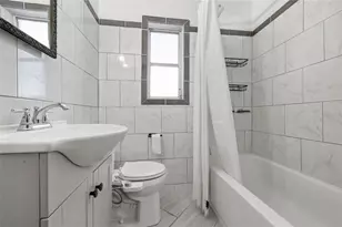 1334 NE 9th St St, Gainesville, FL 32601 - Photo 16