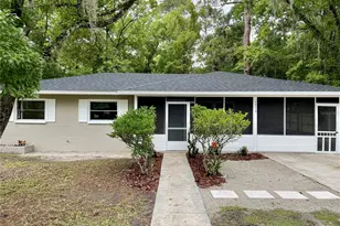 1715 NE 6th Pl, Gainesville, FL 32641 - Photo 4