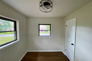 1715 NE 6th Pl, Gainesville, FL 32641 - Photo 18