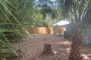 930 NE 12th Ave, Gainesville, FL 32601 - Photo 10