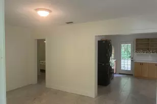 930 NE 12th Ave, Gainesville, FL 32601 - Photo 2