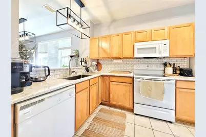 901 NW 21st Avenue, Gainesville, FL 32609 - Photo 4