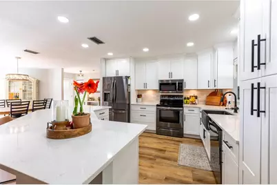 10237 SW 12th Place, Gainesville, FL 32607 - Photo 2