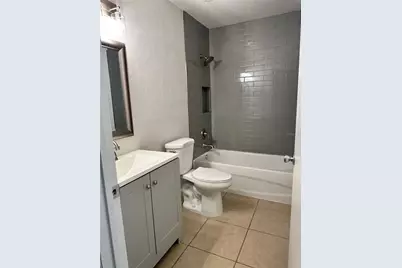 2220 SW 39th Way #C, Gainesville, FL 32607 - Photo 8