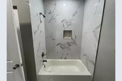 634 NE 15th Terrace, Gainesville, FL 32641 - Photo 16