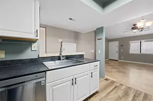 2508 SW 35th Pl, Gainesville, FL 32608 - Photo 4