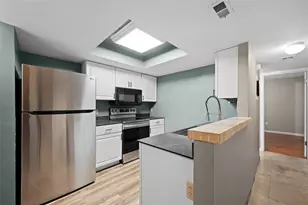 2508 SW 35th Pl, Gainesville, FL 32608 - Photo 2