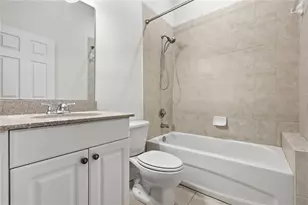 132 NE 4 St, Gainesville, FL 32601 - Photo 30