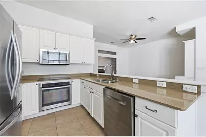 132 NE 4th Street #23, Gainesville, FL 32601 - Photo 8