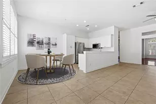 132 NE 4 St, Gainesville, FL 32601 - Photo 12