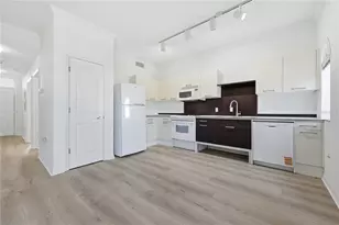 20 SW 6th St, Gainesville, FL 32601 - Photo 6