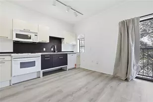 20 SW 6th St, Gainesville, FL 32601 - Photo 6