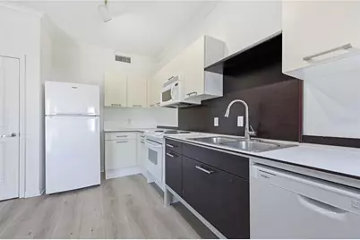 20 SW 6th Street #304, Gainesville, FL 32601 - Photo 8
