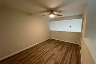 1638 SW 16th St, Gainesville, FL 32608 - Photo 14