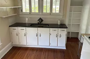 205 E Voorhis Ave, Deland, FL 32724 - Photo 4