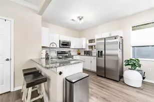 1710 NW 7th St, Gainesville, FL 32609 - Photo 2