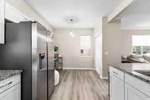 1710 NW 7th St, Gainesville, FL 32609 - Photo 10