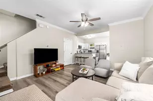 1710 NW 7th St, Gainesville, FL 32609 - Photo 6