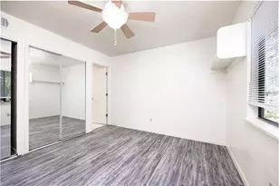 127 SE 16th Ave, Gainesville, FL 32601 - Photo 4