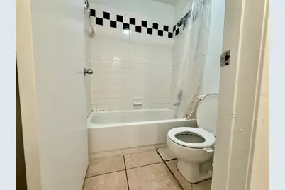 2601 SW Archer Road #A202/202, Gainesville, FL 32608 - Photo 10