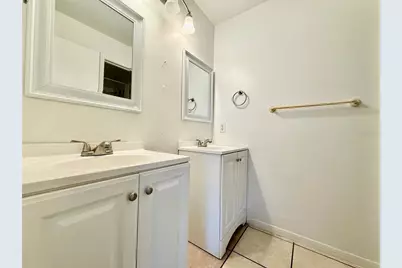 2601 SW Archer Road #A202/202, Gainesville, FL 32608 - Photo 8