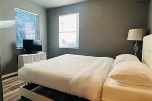 1027 SE 5th Ave, Gainesville, FL 32601 - Photo 6