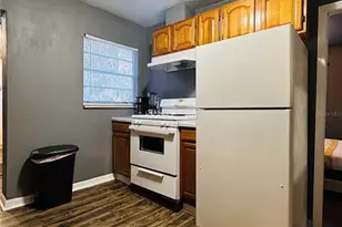 1027 SE 5th Ave, Gainesville, FL 32601 - Photo 14