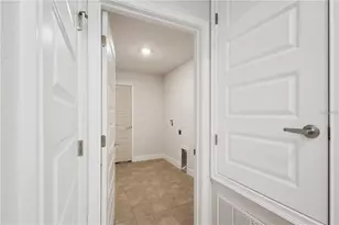 525 SW Bellflower Dr, Lake City, FL 32024 - Photo 12