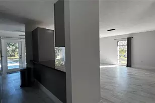 1606 NW 22nd St, Gainesville, FL 32605 - Photo 8