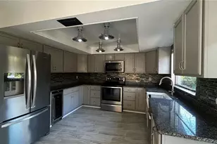 1606 NW 22nd St, Gainesville, FL 32605 - Photo 2