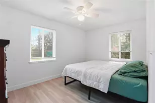 1115 NE 5th Pl, Gainesville, FL 32601 - Photo 24