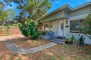 1115 NE 5th Pl, Gainesville, FL 32601 - Photo 4