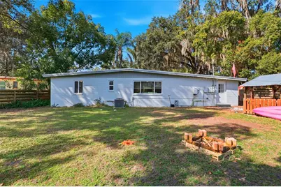 1115 NE 5th Place, Gainesville, FL 32601 - Photo 28