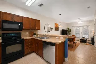 2945 SW 35th Pl, Gainesville, FL 32608 - Photo 6
