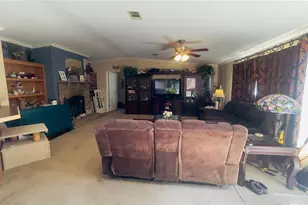 605 Standridge St, Bronson, FL 32621 - Photo 4