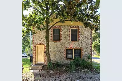 218 SW 10th Street, Gainesville, FL 32601 - Photo 2