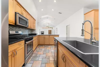 2921 NW 24th Terrace, Gainesville, FL 32605 - Photo 24