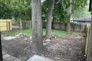 6124 SW 11th Pl, Gainesville, FL 32607 - Photo 8