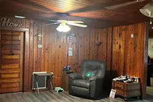 10507 Prospect Ave, Hampton, FL 32044 - Photo 14