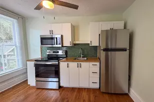 123 NE 8th St, Gainesville, FL 32601 - Photo 4