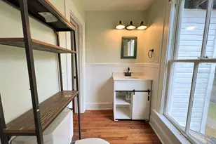 123 NE 8th St, Gainesville, FL 32601 - Photo 12