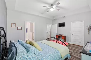 9092 Maryann Dr, Fanning Springs, FL 32693 - Photo 14