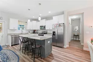 9092 Maryann Dr, Fanning Springs, FL 32693 - Photo 6