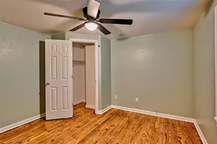 930 NW 29th Pl, Gainesville, FL 32609 - Photo 16