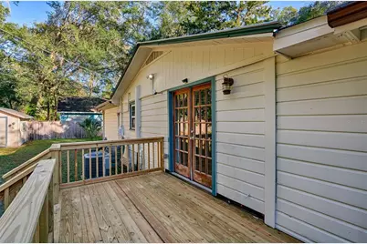 930 NW 29th Place, Gainesville, FL 32609 - Photo 22