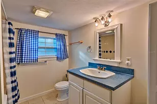 930 NW 29th Pl, Gainesville, FL 32609 - Photo 18